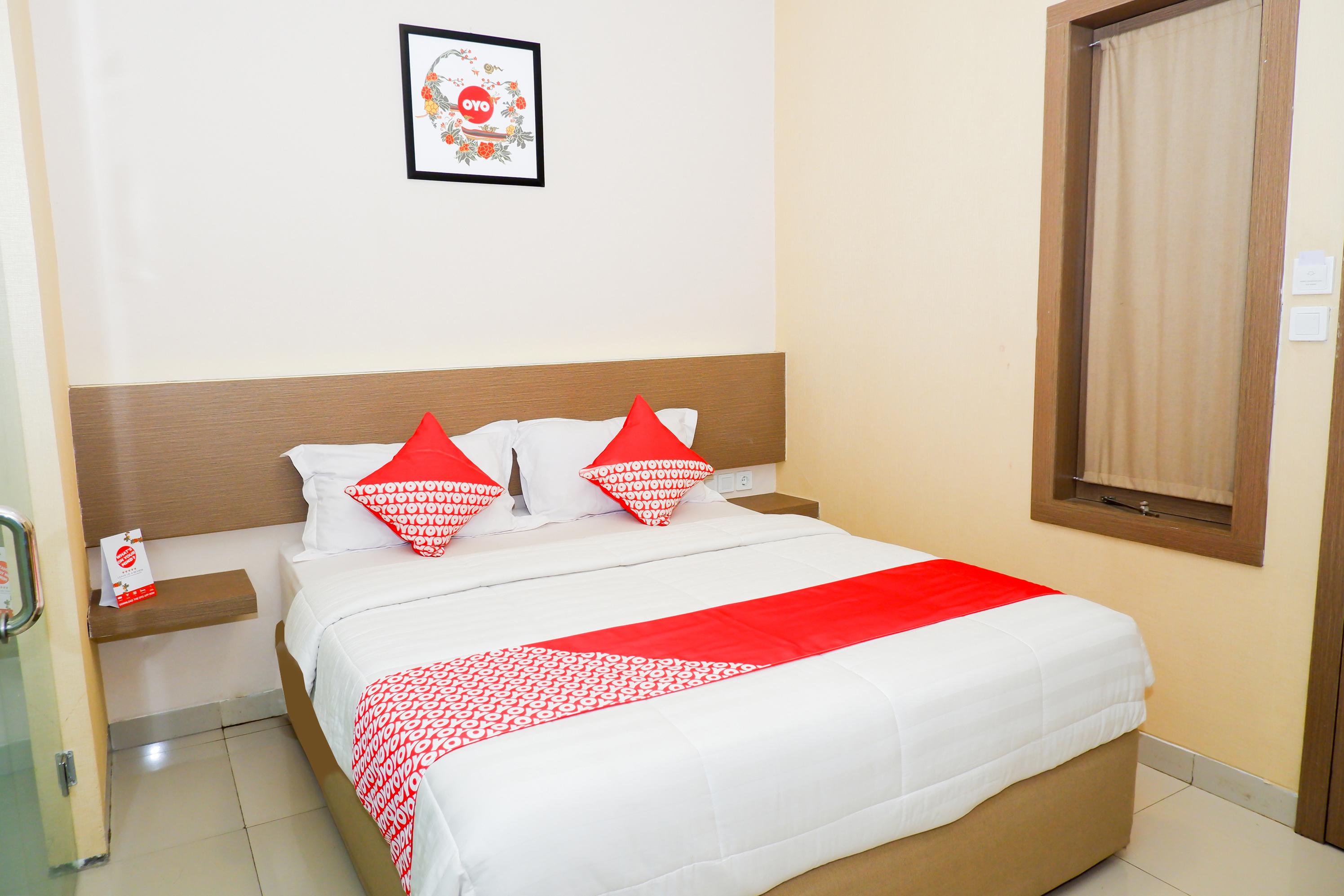 Oyo 379 Grand Mundu Hotel Semarang Eksteriør billede